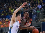 爱游戏娱乐-江苏队横扫山西队，范弗利特扛起全队