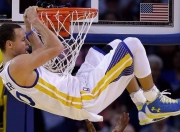 爱游戏官方入口-西决生死战之夜，特奥让比赛提前失去悬念