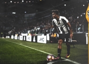 爱游戏tv-辽宁之巅，雷霆之战，文班亚马一锤定音