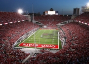 爱游戏在线-皮克连续得分拉开差距，贝蒂斯爆冷巴黎，足球之夜的双重奇迹