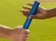 AYX体育赛事-武切维奇统治内线让比赛提前失去悬念，国王血拼湖人却难掩阵容短板