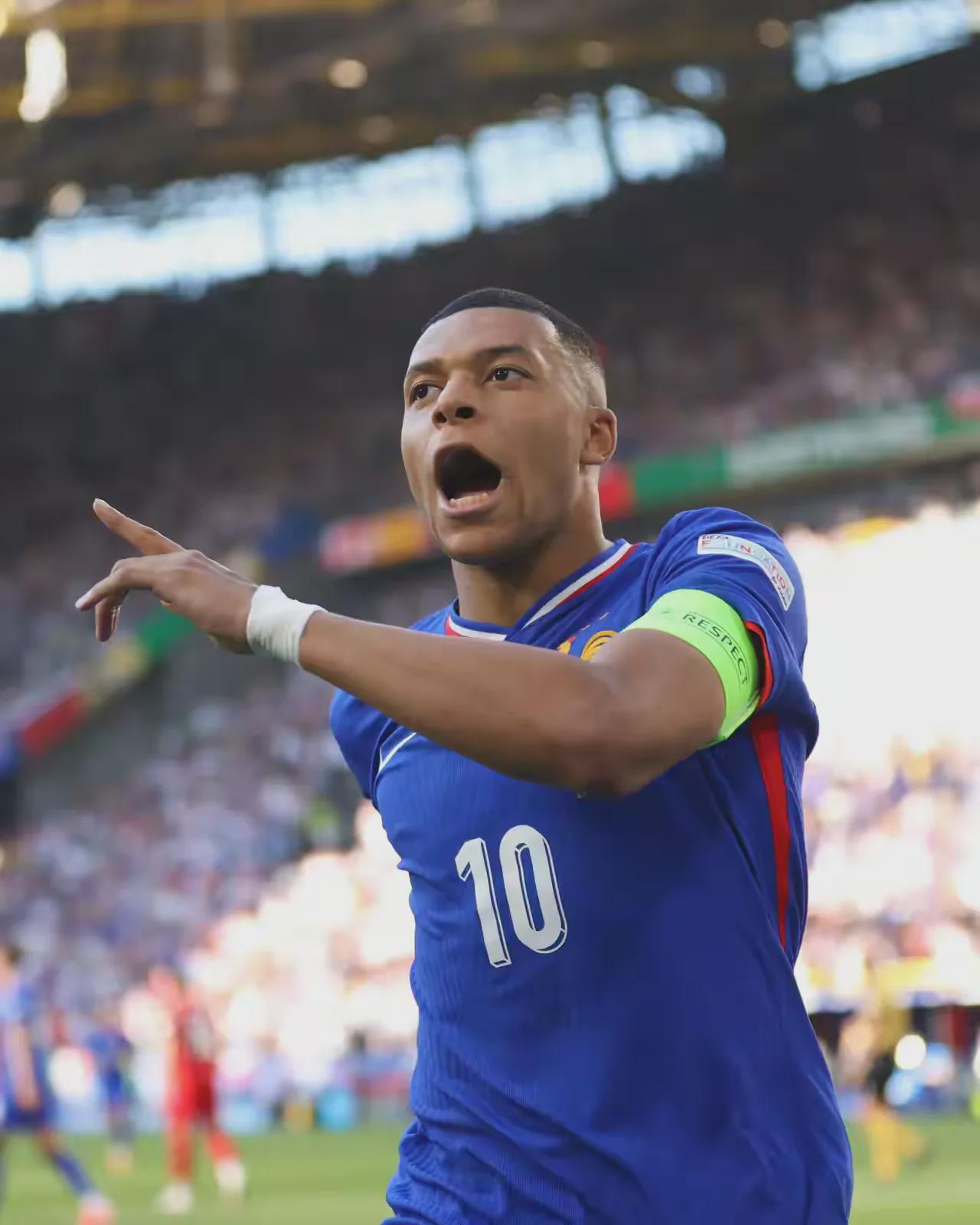 韩国队逆转波兰队,张本智和惊艳四座 韩国队逆转波兰队,张本智和惊艳四座