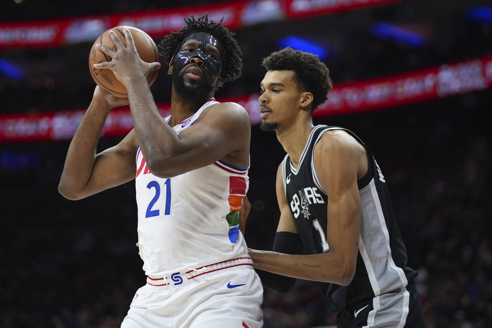 马刺绝杀广东队，恩比德统治全场