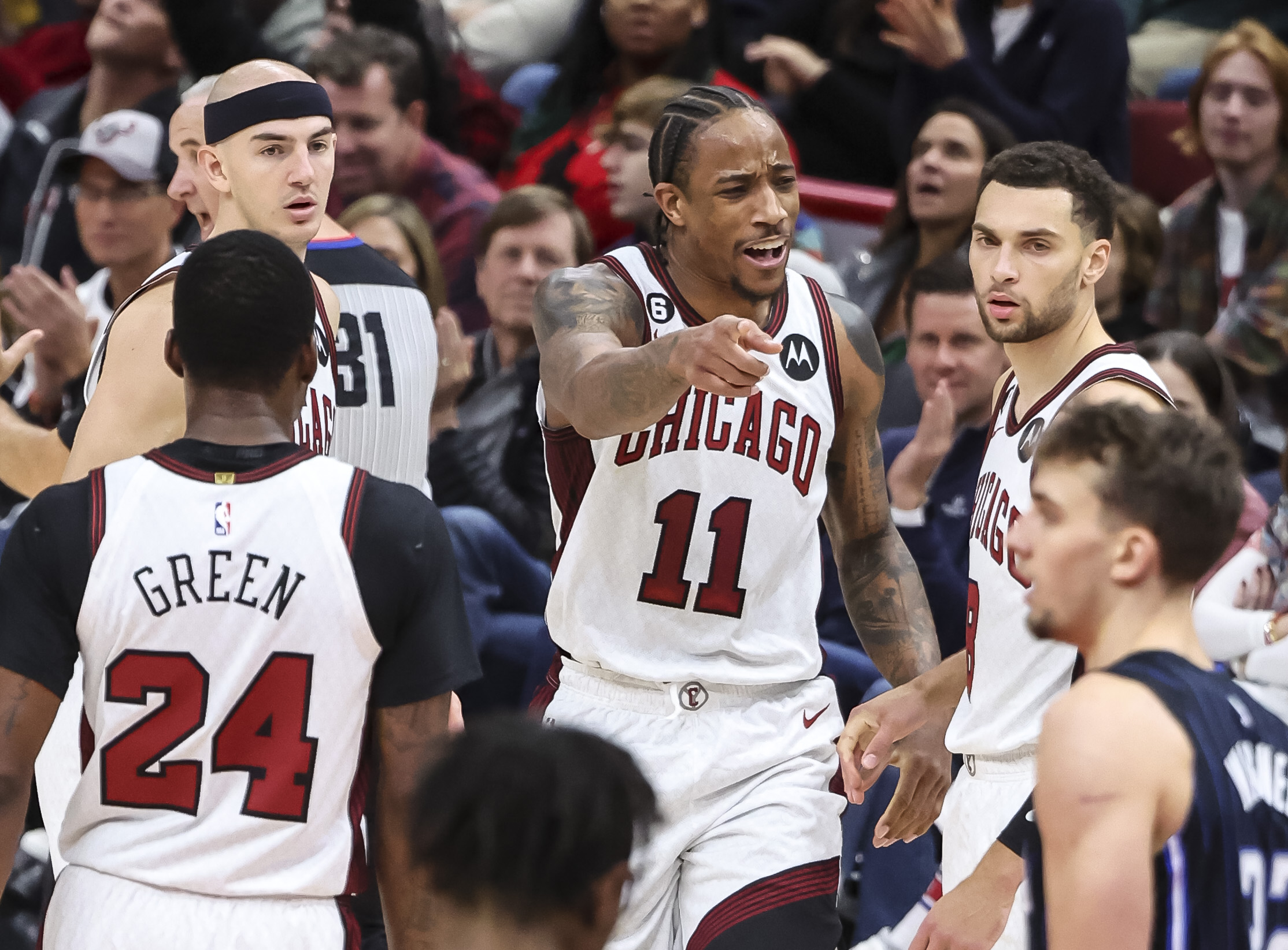 魔术碾压公牛,赵继伟关键制胜 魔术碾压公牛,赵继伟关键制胜