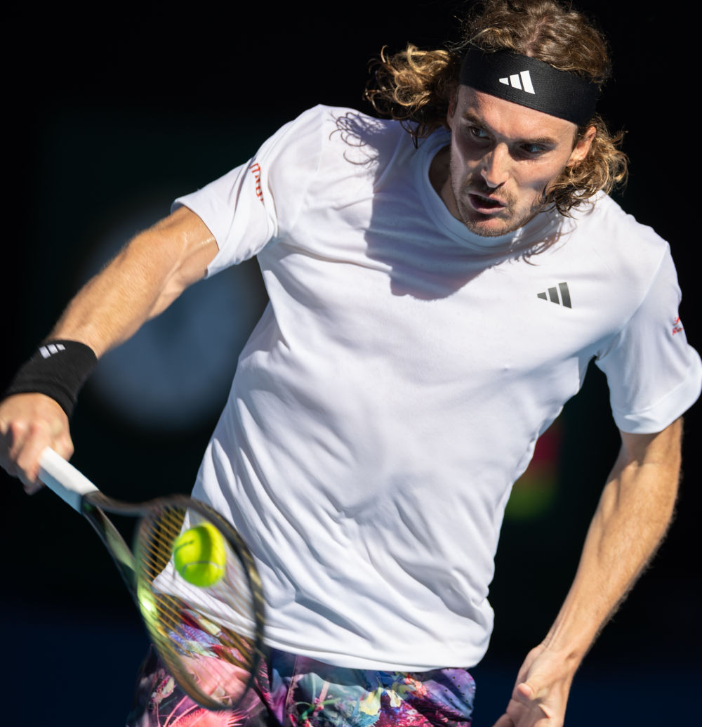 戴维斯杯逆转澳网,西西帕斯点燃赛场 戴维斯杯逆转澳网,西西帕斯点燃赛场