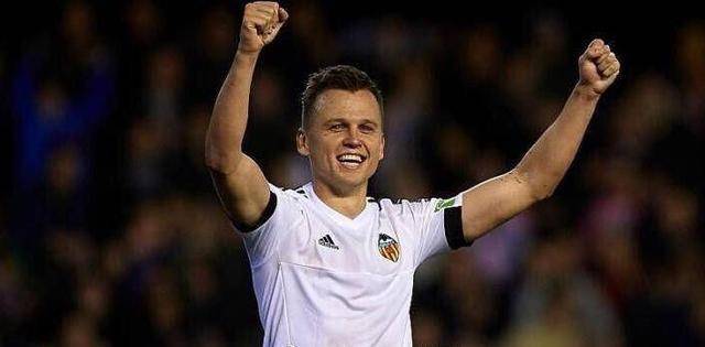 瓦伦西亚遗憾告别,欧冠之路止步 瓦伦西亚遗憾告别,欧冠之路止步