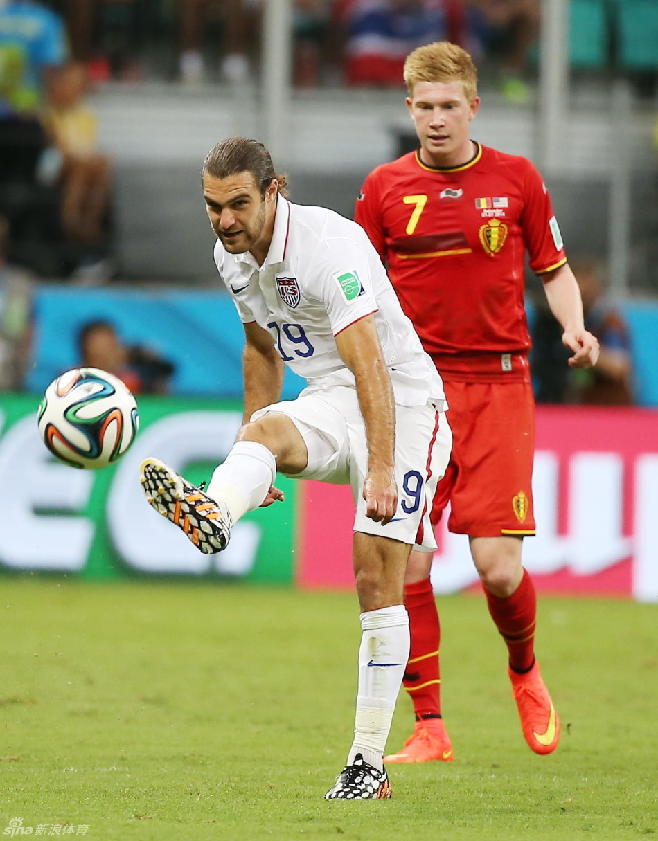 比利时险胜美国，阿拉巴完成帽子戏法