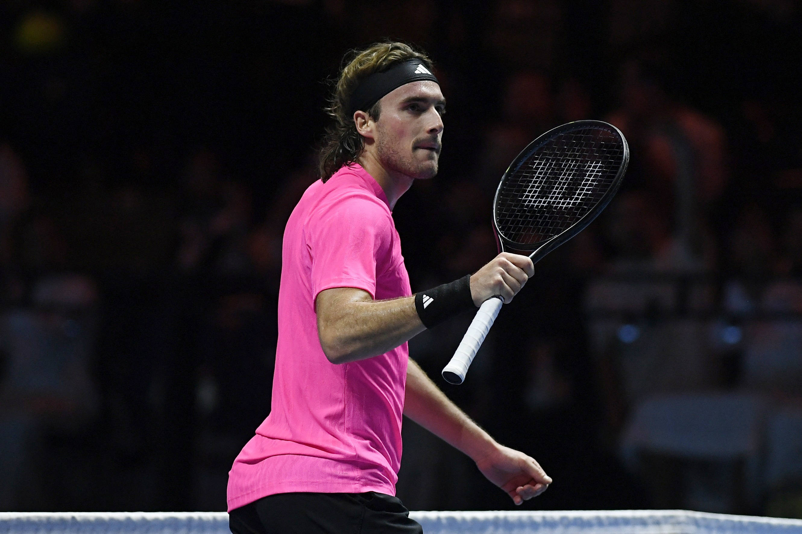 美国网球队鏖战欧洲网球队，西西帕斯惊艳世界