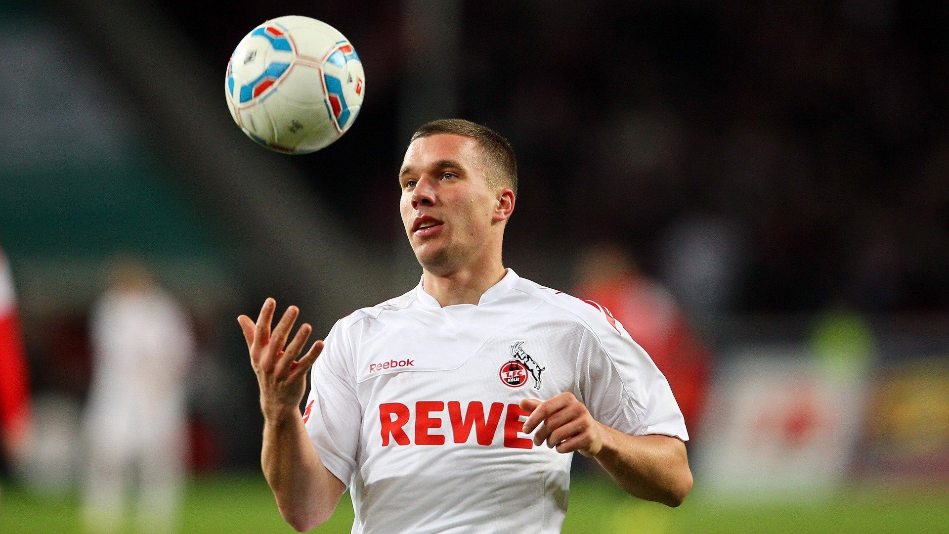 北欧神话的终结者,哈兰德关键一击,几内亚生死战掀翻丹麦