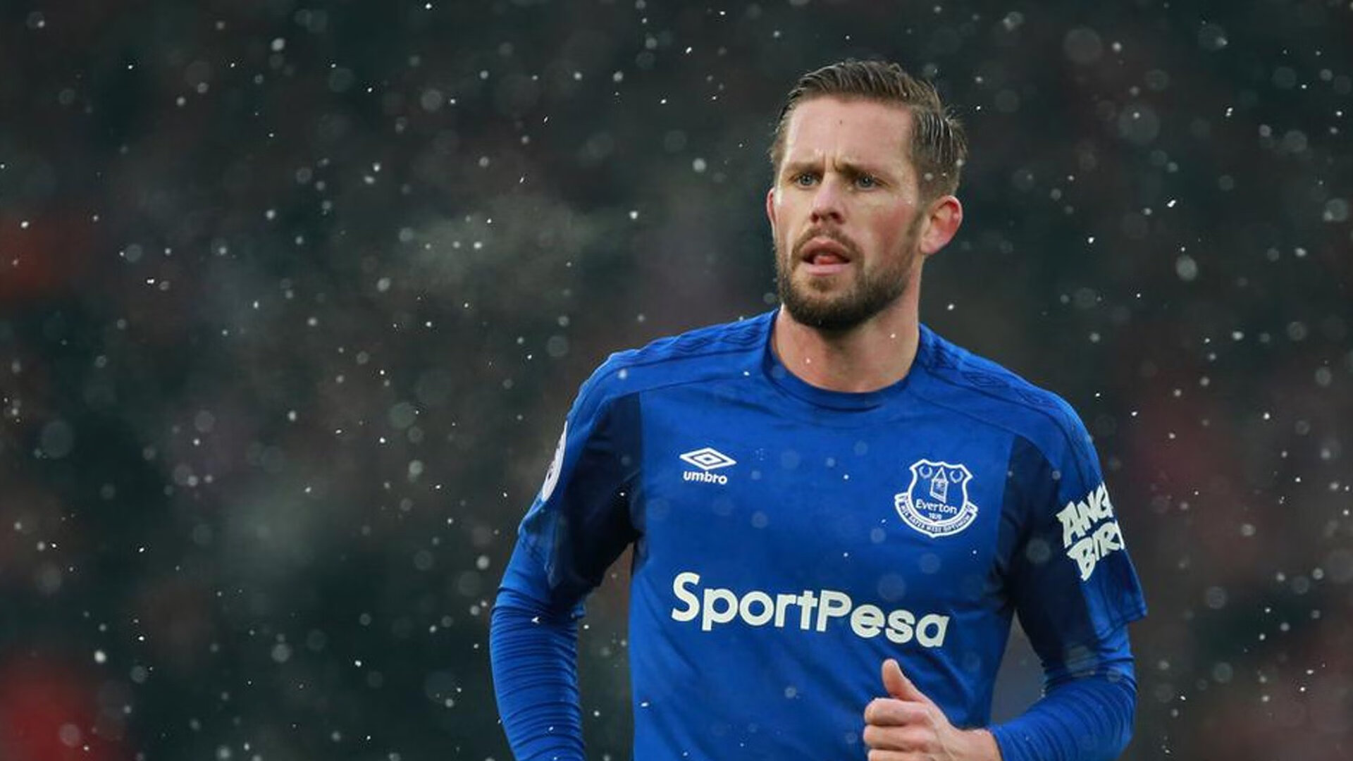 英超争冠焦点战,开拓者击败老鹰,一场跨越时空的胜利隐喻