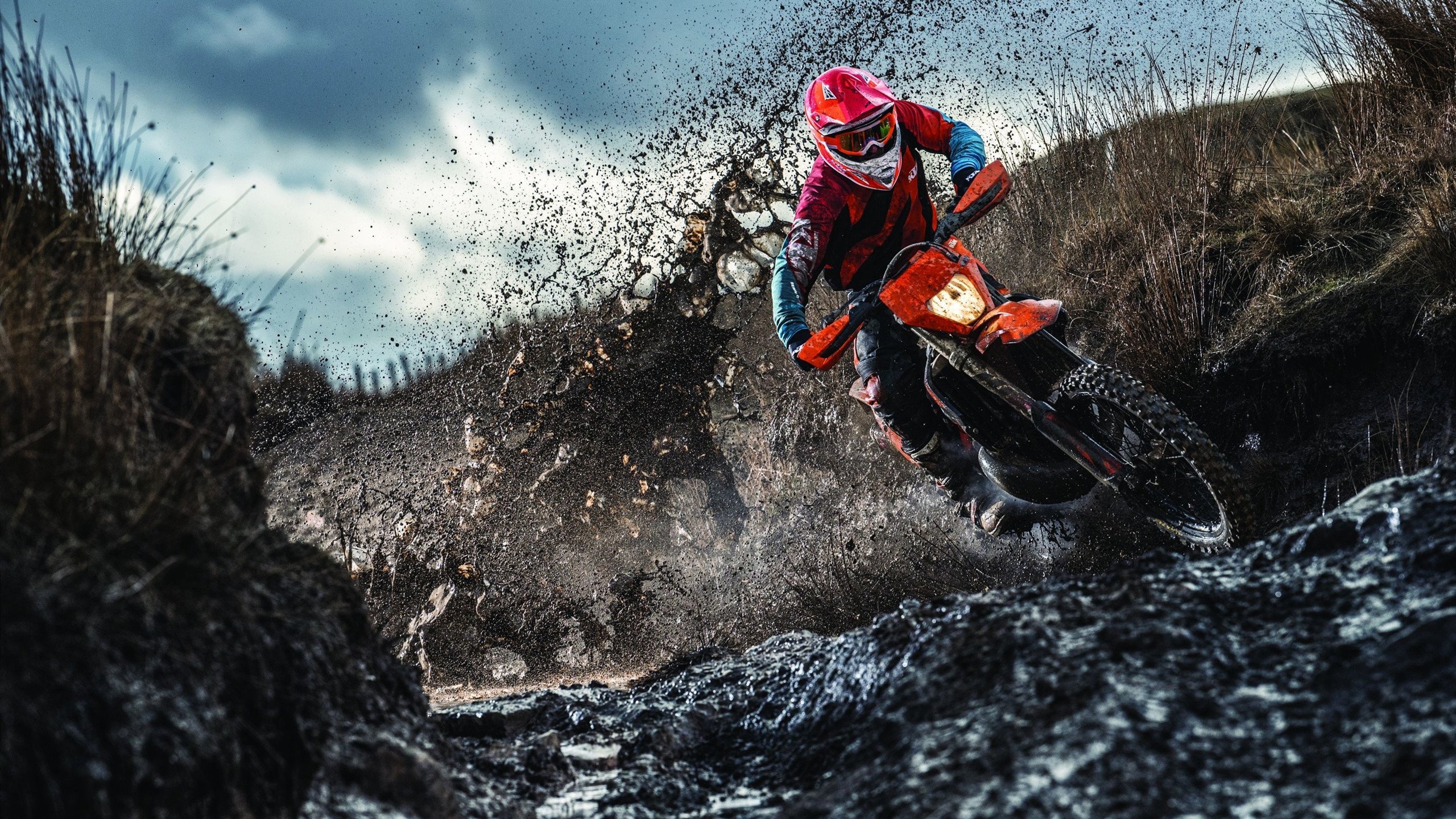 F1新赛季揭幕战之夜，富安健洋的完美防守如何征服全场？